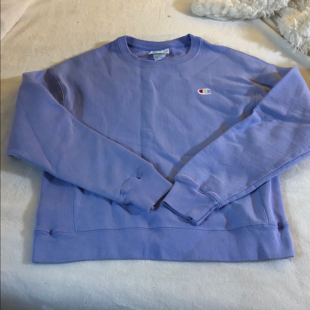 Champion Women’s Lavender Crewneck Sweater -NWOT